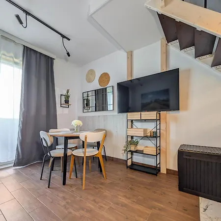 Апартаменты Microhome Promenady Two-level By Bookinghost *
